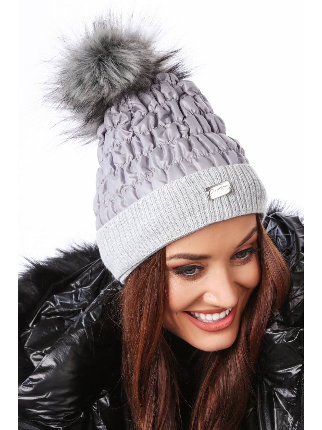 Palarie de iarna din bumbac cu pompon, gri deschis C31 - Magazin online - Boutique